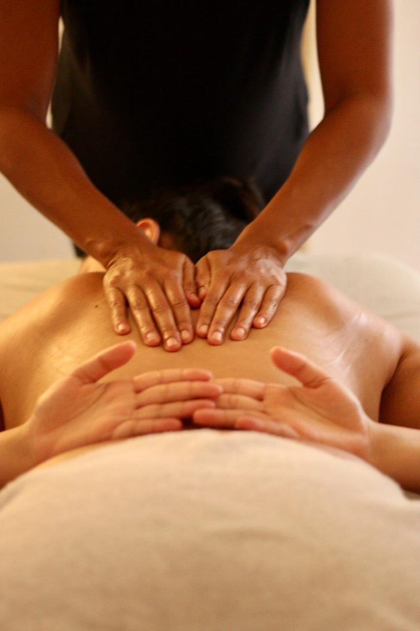 Massagem Relaxante, Terapêutica e Ayurveda em Recife
